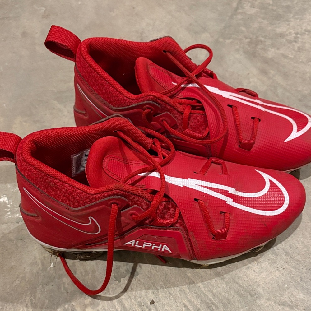 Nike Men’s Alpha Menace Pro 3 Football Cleats size 9.5